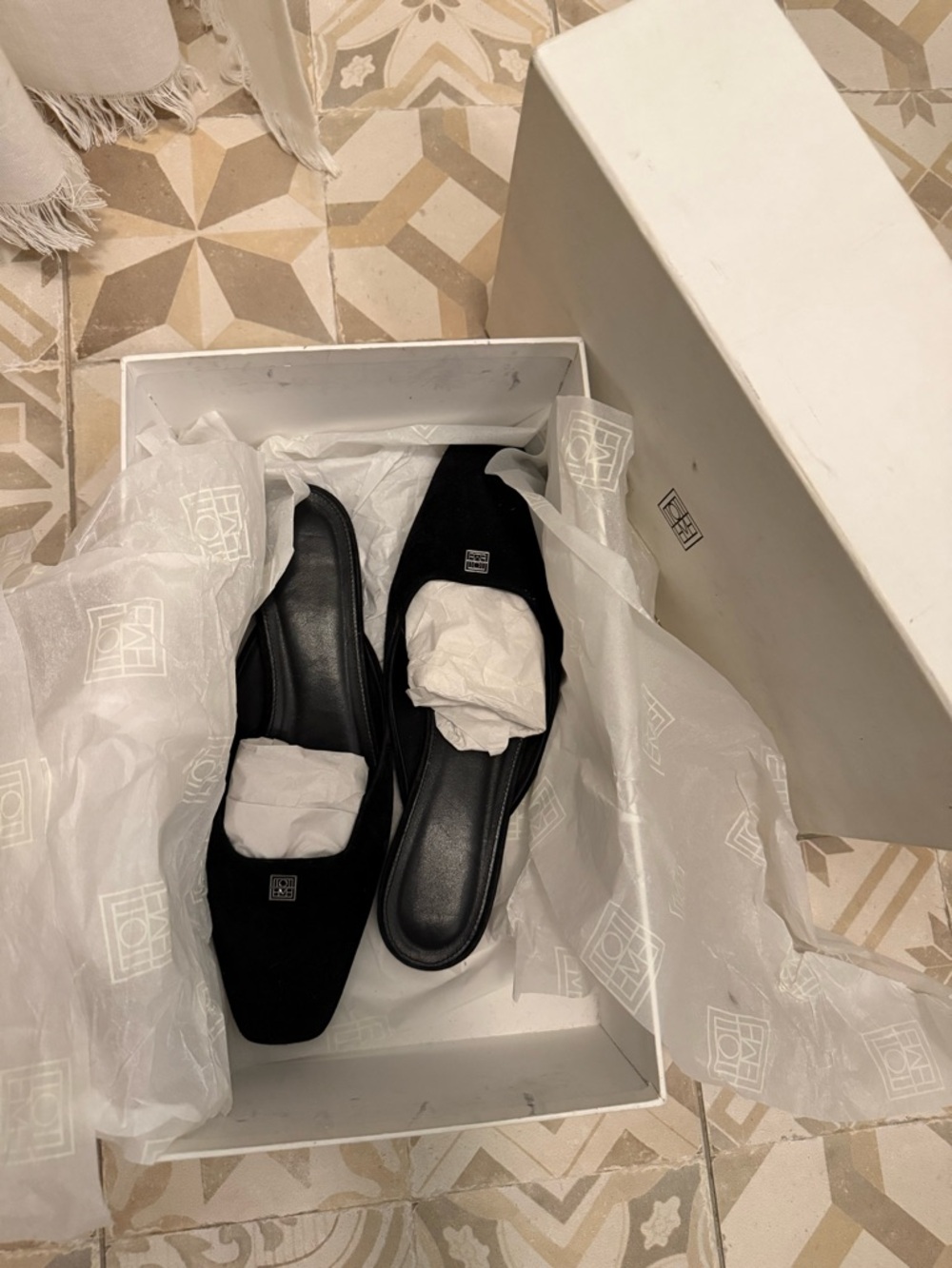 $750 TOTEME Suede Leather Mule Shoes EU39 Logo Flat Made in Italy